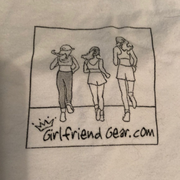 Running motivation shirt w/hidden pockets - Picture 4 of 5